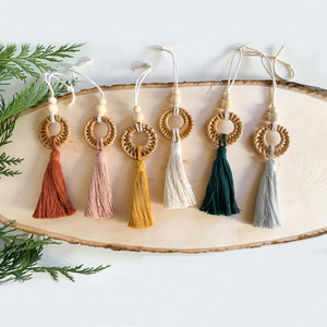 Ornamento de ratán con borla hecho a mano, ornamento de Navidad bohemio, artículos decorativos, el mejor para decoración del hogar - Product Image 1
