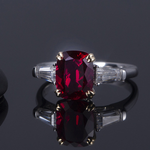 แหวนเพชรเพาะเลี้ยงสีแดง 18k รุ่น MSR-656 ของ Custom Jewelry - Product Image 2