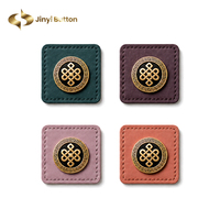 Étiquette en cuir personnalisée Jinyi pour accessoires hijab et abaya, avec logo brodé carré et logo métallique, fabrication OEM/ODM