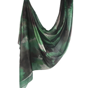 Sciarpa Lunga 180 cm con Stampa Simulazione Transfrontaliera, Foulard da Donna in Seta di Alta Qualità, Velo Leggero e Confortevole alla Moda - Product Image 5