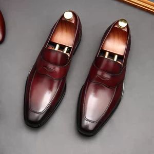 Nouvelles chaussures en cuir au design élégant de style automne pour les fêtes de mariage d'affaires et les vêtements d'affaires formels - Product Image 4