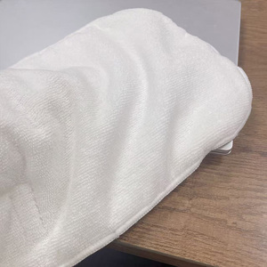 ถุงมือไมโครไฟเบอร์สีขาวคุณภาพปานกลาง สำหรับทำความสะอาดเฟอร์นิเจอร์ - Product Image 5