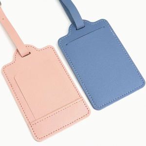 Tarjeteros de Cuero PU Suave con Estampado Dorado de Logotipo Personalizado para Tarjetas de Crédito, Viaje y Pasaporte - Product Image 6