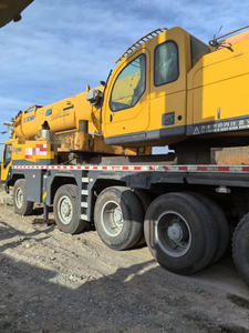 Grúa Camión Usada XCM-G STC900K de 90 Toneladas, Año 2013, con Motor y Bomba PLC, Pluma Principal de 6 Secciones (55m), Pluma Auxiliar de 2 Secciones - Product Image 3