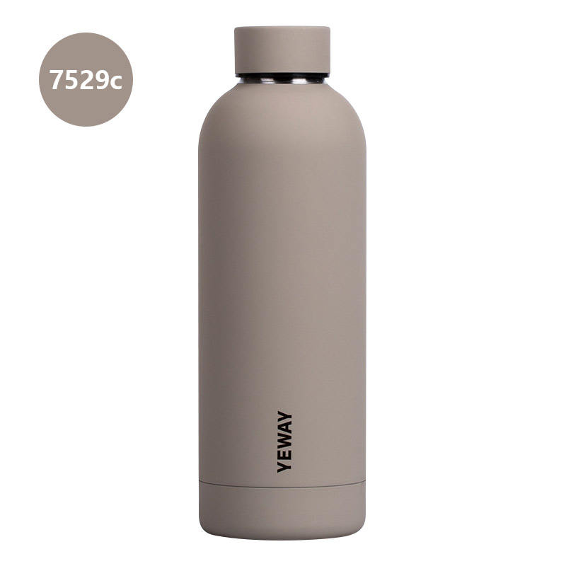 สีน้ำตาล