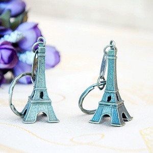 Porte-clés Métal Tour Eiffel <span class=keywords><strong>Paris</strong></span> Souvenir Rétro 3D Coloré pour Couple et <span class=keywords><strong>Amis</strong></span> – Décoration Tour Eiffel Française Rétro pour Cadeau - Product Image 4
