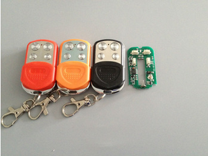 Duplicador de Controle Remoto Universal com 4 Botões e Luz Indicadora <span class=keywords><strong>LED</strong></span>, Material ABS, Modelo para Porta de Garagem YET177 - Product Image 4