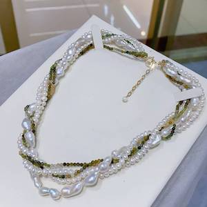 Collier multi-couches torsadé en or 14 carats sur mesure, fait main avec des perles d'eau douce naturelles et des perles de tourmaline pour femmes - Product Image 2