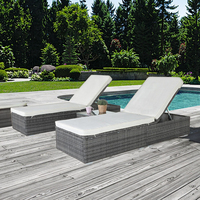 Set Meja dan Kursi Patio Modern Joyeleisure Hitam 3 Buah dari Rotan Metal dengan Bantal untuk Balkon/Taman