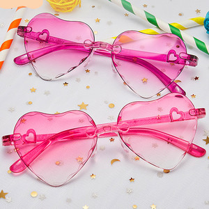 Enfants Lunettes De Soleil <span class=keywords><strong>En</strong></span> Forme De Coeur Filles Marque Designer Mode Sans Monture <span class=keywords><strong>AMOUR</strong></span> Clair Océan Lentilles Lunettes - Product Image 2