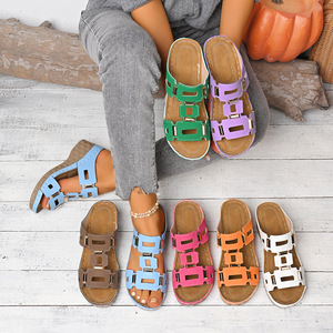 Nouvelle Collection Été 2026 – Sandales Décontractées Confortables pour Femmes Grandes Tailles, Claquettes Plates Couleur Unie, Chaussures d'Extérieur à Enfiler pour Dames - Product Image 1