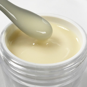Vente en gros 1KG <span class=keywords><strong>Base</strong></span> d'essence semi-finie Northern Lights Radiance hydratante et éclaircissante OEM pour soins du visage hydratants et éclaircissants - Product Image 5