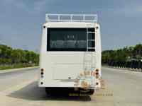 Mini-bus tout-terrain Dongfeng 6X6 33 places pour les passagers et le personnel avec porte-bagages supérieur pour le transport dans le désert