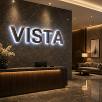 Signalétique LED rétroéclairée personnalisée, signalétique haut de gamme pour restaurants, halls d'entreprises et boutiques.