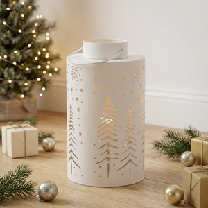 Dernières décorations de Noël pour la maison : lanterne à bougie votive en métal blanc avec motif de sapin découpé - Product Image 4