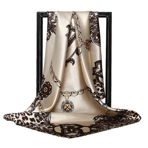 <span class=keywords><strong>Foulard</strong></span> en soie pour femme, imprimé léopard et chaîne, écharpe carrée pour le cou, <span class=keywords><strong>foulard</strong></span> de bureau, bandana, 90 cm, hijabs musulmans, écharpes - Product Image 2
