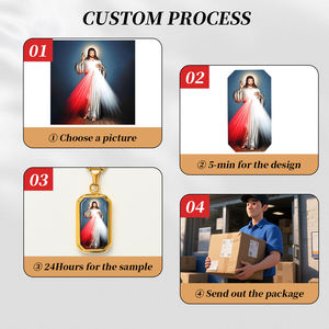 GIVELUCK liontin oktagon Custom <span class=keywords><strong>Mercy</strong></span> disepuh emas, medali Katolik personalisasi dengan aksen & desain sinar terukir - Product Image 4