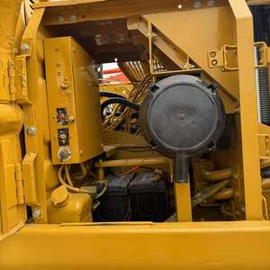 Excavadora Usada CAT 320BL Importada de Japón, Pocas Horas de Trabajo, Función del Sistema Hidráulico Ideal para Proyectos de Construcción y Demolición - Product Image 3