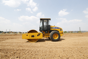 Compacteur vibrant à tambour unique SEM512 12 tonnes 2130 mm avec pièces de rechange - Product Image 4