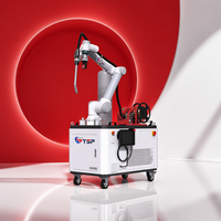 Robot collaboratif de soudage laser avec fréquence et amplitude d'oscillation configurables pour des soudures uniformes