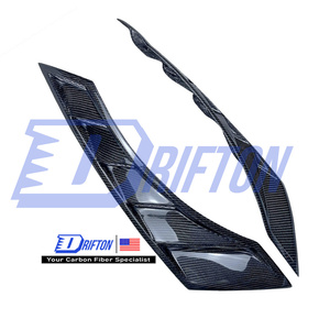 Ventilaciones de guardabarros de fibra de carbono para conductos de guardabarros Nissan GTR R35 - Product Image 1