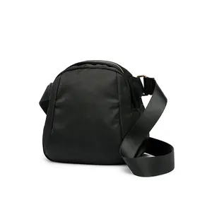 Premium OEM FactoriesLiang factory personality, fun waist, bag leisure fashion satchel nylon light shell practical bag.