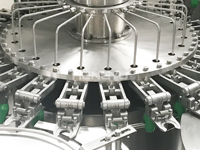 Ligne de production commerciale à grande échelle de machines de remplissage d'eau, matériaux et structure de qualité sanitaire, forte flexibilité