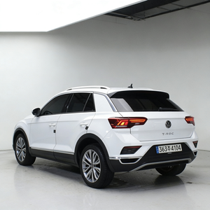 รถยนต์ Volkswagen T-Roc ปี 2021 เครื่องยนต์ 2.0 TDI เกียร์อัตโนมัติ ดีเซล SUV ดีไซน์ทันสมัย ประหยัดน้ำมัน รถครอบครัวเยอรมัน พร้อมส่งออก - Product Image 1