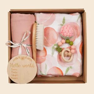 Hadiah mandi dengan pola cetak katun bambu bungkus Muslin bayi dan Set mainan kustom baru Set untuk bayi baru lahir selimut bungkus