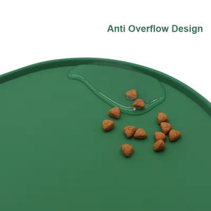 แผ่นรองอาหารสัตว์เลี้ยง ซิลิโคนเกรดอาหาร รูปวงรี สำหรับสุนัขและแมว ทำความสะอาดง่าย กันน้ำ ไม่ลื่น - Product Image 2