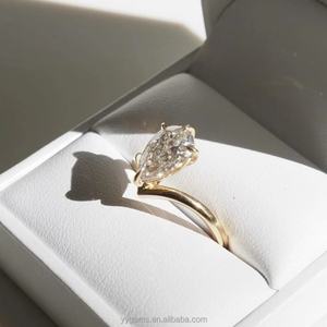 Anillo de Compromiso de Platino PT950 con Moissanita en Forma de Pera de 4.0CT, Diseño Personalizado, Joyería Fina para Mujer - Product Image 6