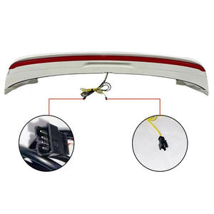 Aileron arrière de toit aile arrière lèvre de coffre avec lumière LED convient pour Toyota Fortuner aileron arrière accessoires Auto avec frein tourner Led - Product Image 3