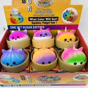 Juguete Sensorial Antiestrés de Unicornio con Relleno de Harina Arcoíris, Tipo Dumpling, de la Marca USA Warehouse - Product Image 3