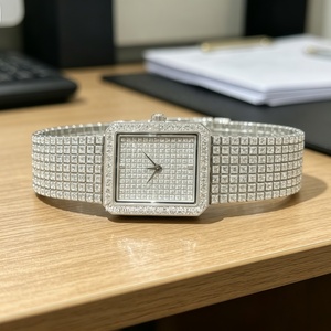 Montre pour femme personnalisée OEM/ODM, nouvelle collection, avec moissanite VVS et mouvement à quartz ETA, testée comme un diamant, style Iced Out. - Product Image 2