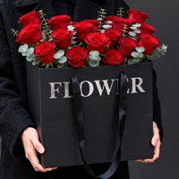 Maßgefertigte Hochwertige 27*27*27cm Große Blumenverpackungstasche Geschenkpapiertüten mit Griff