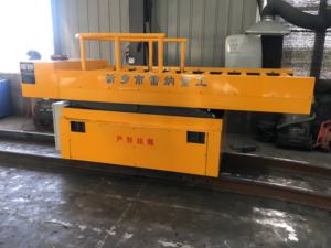 製造工場における重量物輸送用の新型ディーゼルエンジン搭載レールカート移動台車 - Product Image 3