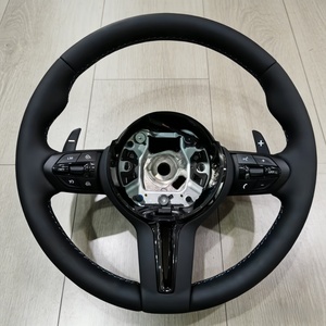 Vente flash pour <span class=keywords><strong>BMW</strong></span> E90 M3 M5 F10 F11 F15 F16 F20 F30 F31 F32 F36 E70 E71 Volant de voiture en cuir noir intégral - Product Image 1