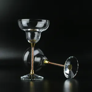 Zarif el yapımı el üflemeli Martini Coupe gözlük altın metal İskandinav tarzı kokteyl glass cam hediye kutuları içinde