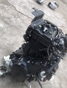 Moteur de <span class=keywords><strong>moto</strong></span> CFMOTO NK400cc d'occasion, <span class=keywords><strong>bicylindre</strong></span>, quatre temps, refroidi par eau, DOHC, 8 soupapes, <span class=keywords><strong>bicylindre</strong></span> asynchrone - Product Image 3