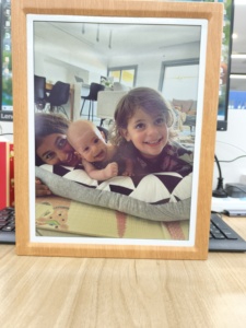 กรอบรูปดิจิตอล E Ink Spectra ขนาด 13.3 นิ้ว 6 สี, รองรับ Vesa Mount, ตัวกรอบลายไม้, อัปเดตผ่านแอพ/คลาวด์, กรอบรูปอิเล็กทรอนิกส์อัจฉริยะ - Product Image 5