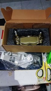 Set Staffa Pinza Freno Racing per Ninja R/SS/Rr 4 Pistoni CNC Staffa 280mm 300mm 320mm Pinze Freno - Product Image 5