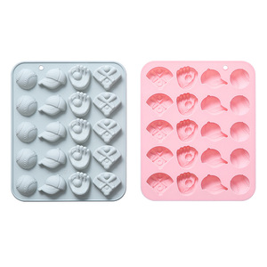 Moldes de Silicona Antiadherentes con Diseño de Béisbol, Reutilizables, de Grado Alimenticio, Lindos Moldes Magnéticos de Silicona para Chocolate, Dulces y Hielo - Product Image 1