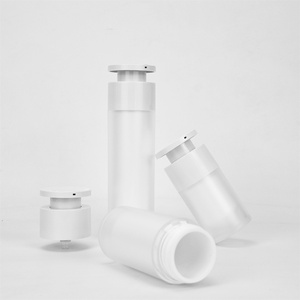 Flacon cosmétique rechargeable sans air antidérapant de 30 ml, 50 ml, 80 ml, 100 ml, 120 ml avec pulvérisateur pour crème - Product Image 6