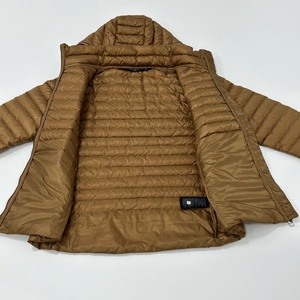 Veste en duvet imperméable veste d'hiver coupe-vent à capuche manteau en duvet écologique veste unisexe solide avec fermeture éclair et logo personnalisé - Product Image 2