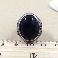 Bague Classique en Argent Plaqué Rhodium Thaïlandais à Prix Usine, Sertie d'Agate Rouge Ovale, Idéale pour Mariage ou Fiançailles, Cadeau pour Homme