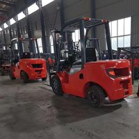 Chariot élévateur à moteur thermique de 1,5 tonne avec fourches rotatives pour la manutention de matériaux sur les chantiers de construction et les exploitations agricoles - Vente en gros usine