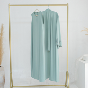 Fabricant Vente Chaude Ramadan Dubaï Abaya <span class=keywords><strong>Grossiste</strong></span> Musulman Abaya Luxe Ensemble 2 Pièces Abaya Robe Musulmane Femme Avec <span class=keywords><strong>Perles</strong></span> - Product Image 6