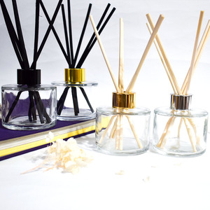 Aromathérapie en verre transparent classique pour bouteille de diffuseur de roseau 50ml/100ml rond vide plat avec bouchon de logo personnalisé et <span class=keywords><strong>Bo</strong></span> - Product Image 3