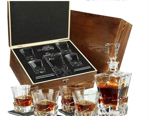 モダンスタイルの透明クリスタルウイスキーデカンターセット、ホームバービジネス & 父親の日とクリスマスのお祝いギフト - Product Image 5