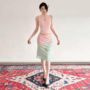 New Chinese Vintage Floral Print Gradient Cheongsam Collar Pankou Vest Classic Elegant Flattering Mesh Midi Skirt Set - Product Image 4